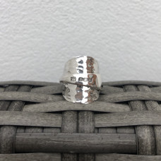 The Hammered Mikro Spoon Ring